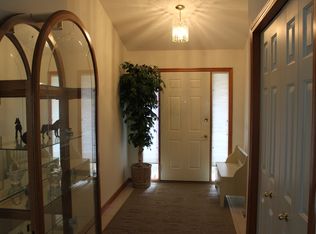 47475 Bentley Dr, Van Buren Township, MI 48111