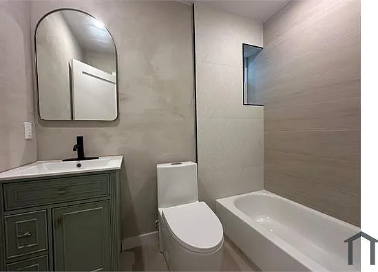 2130 Tasker St #1 — Photo 4