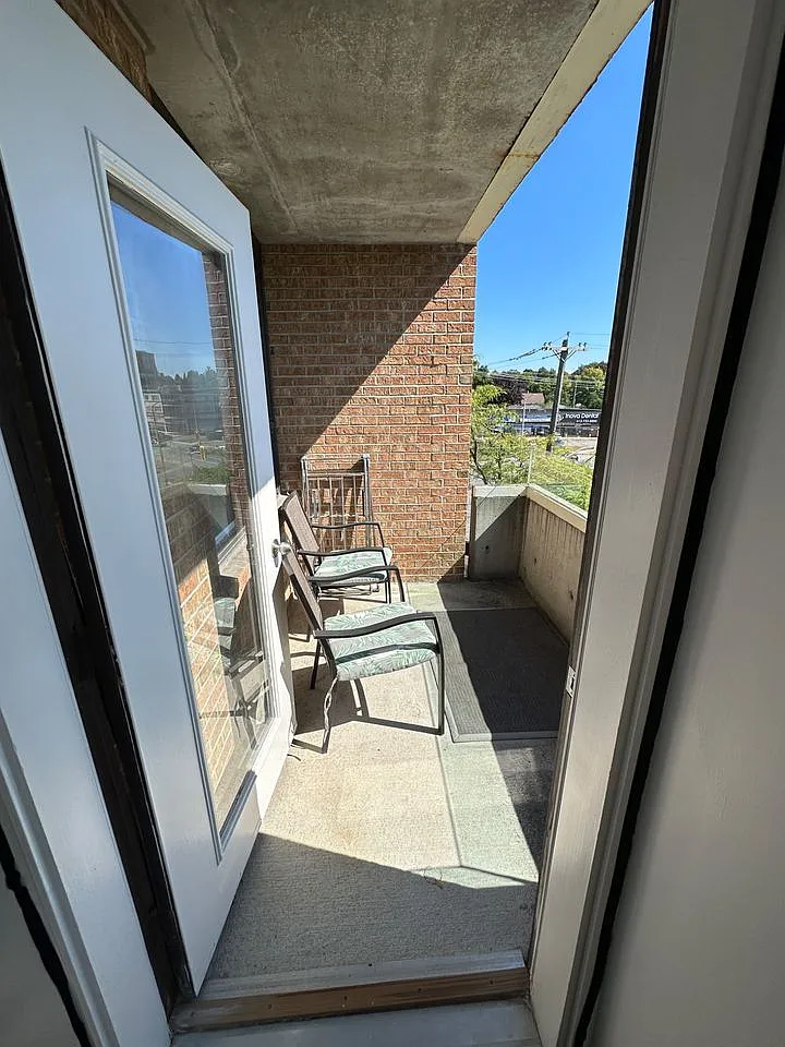 1 bed, 600 sqft, $1,925 — Photo 3