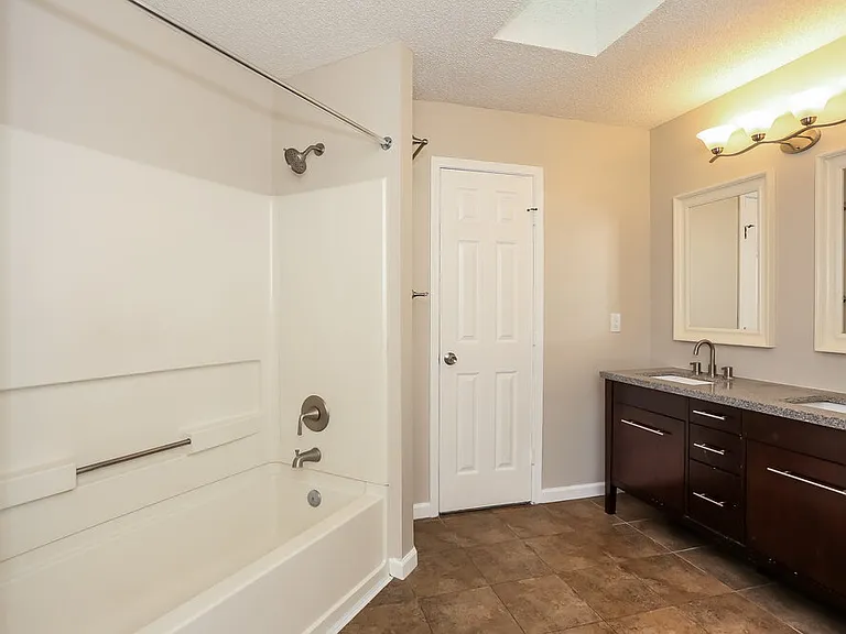 12755 Serenade Cir N — Photo 14