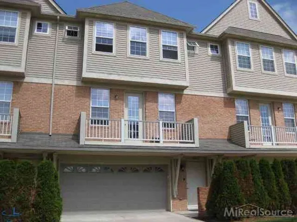 56629 Long Island Dr, Shelby Township, MI 48316