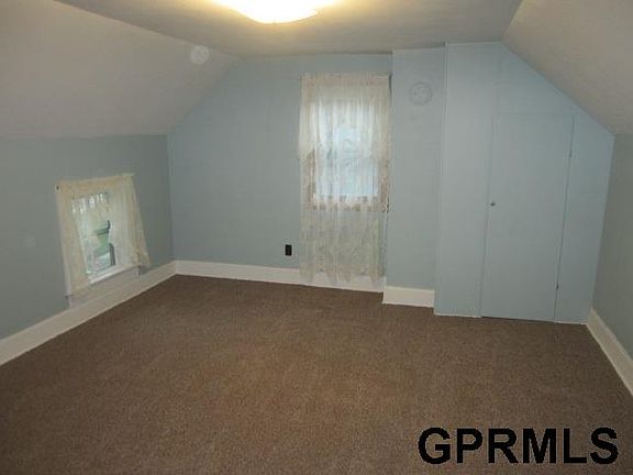 5th image of 630 W 8th St