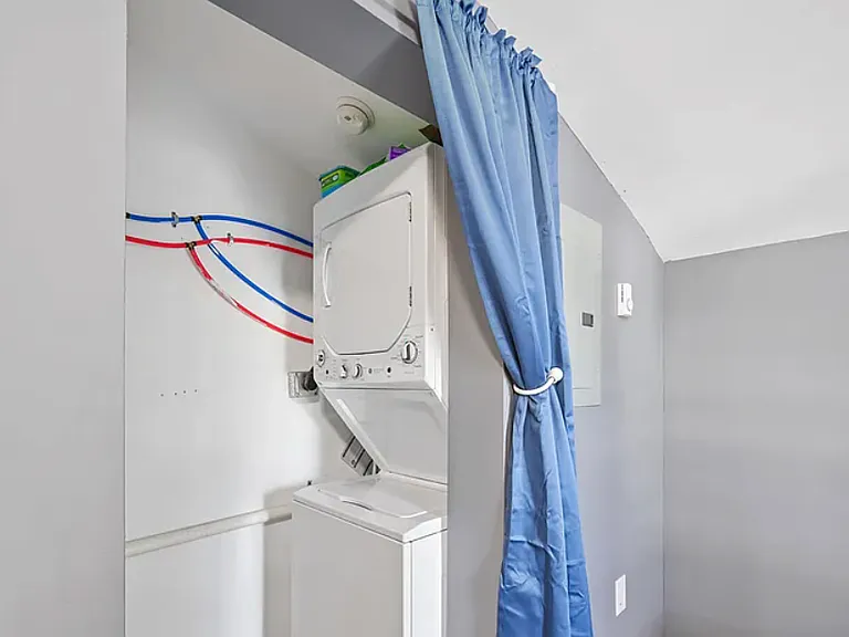 6 Roosevelt Ave #3 — Photo 12