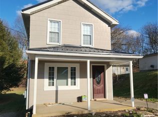 127 Indiana Ave, Vandergrift, PA 15690