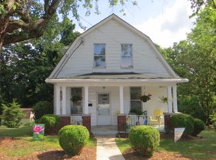 836 Gardner St, Clifton Forge, VA 24422