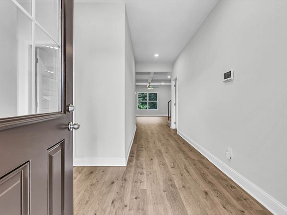 4th image of 18 Miller Farm Lot 18