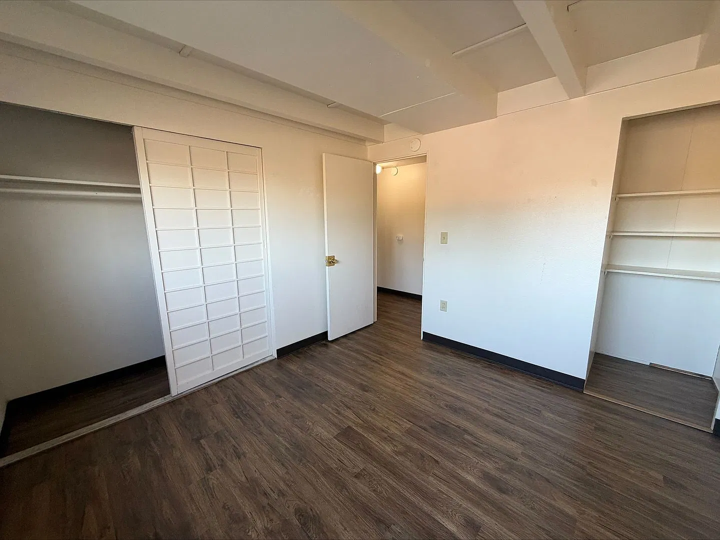 230 Wabash Ave — Photo 4