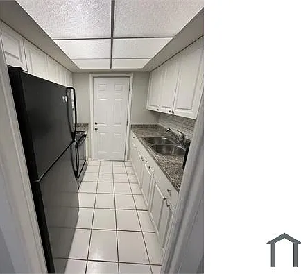 1433 S Belcher Rd #D11 — Photo 2