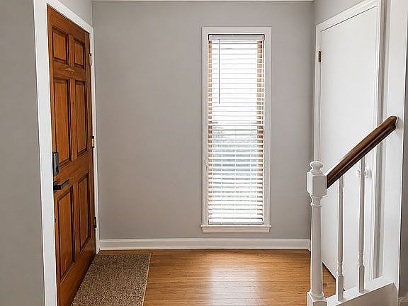4th image of 125 Wyatt Oaks Ct