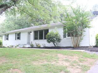 1111 Hickory St, Lawrenceburg, TN 38464