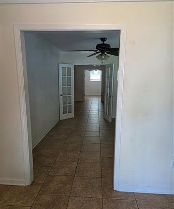 3rd image of 3716 Pauger St