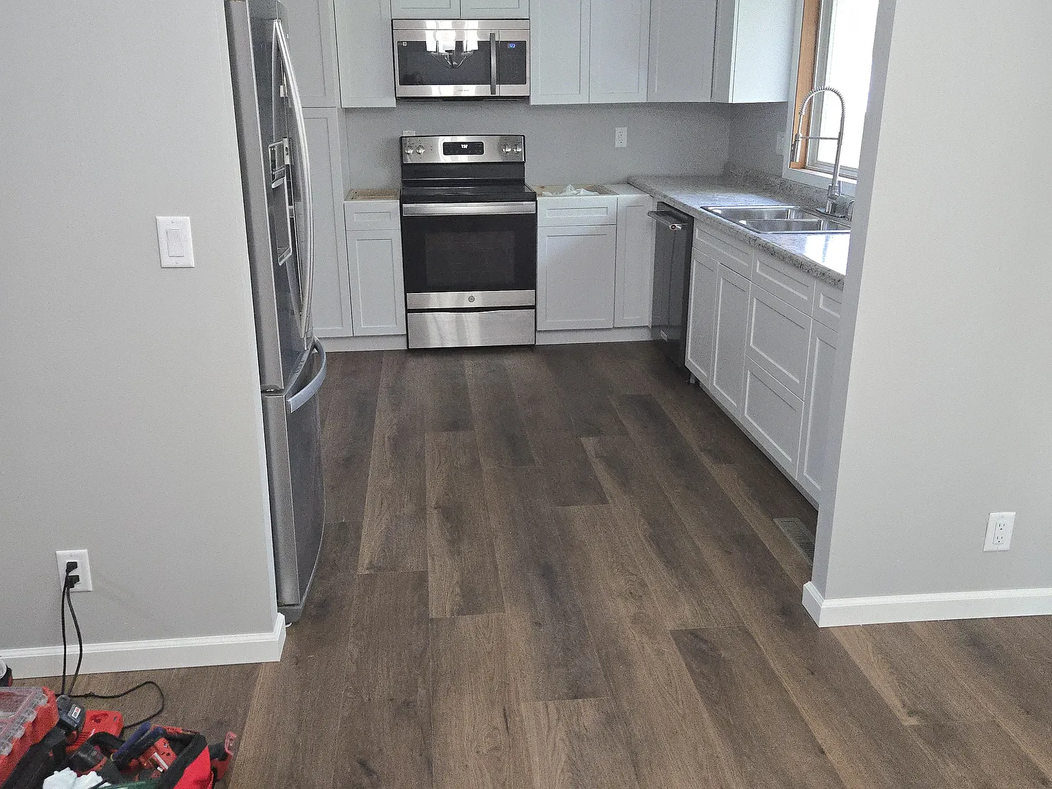 3 bed, 2120 sqft, $2,250 — Photo 2