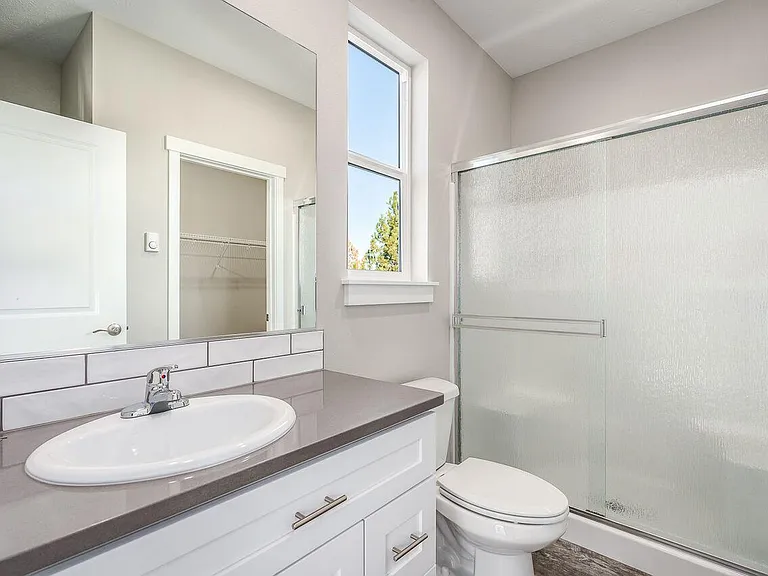 1647 S Nettleton Ln — Photo 6