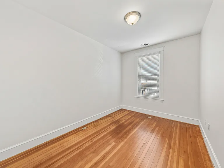 51 Girard St NE — Photo 21