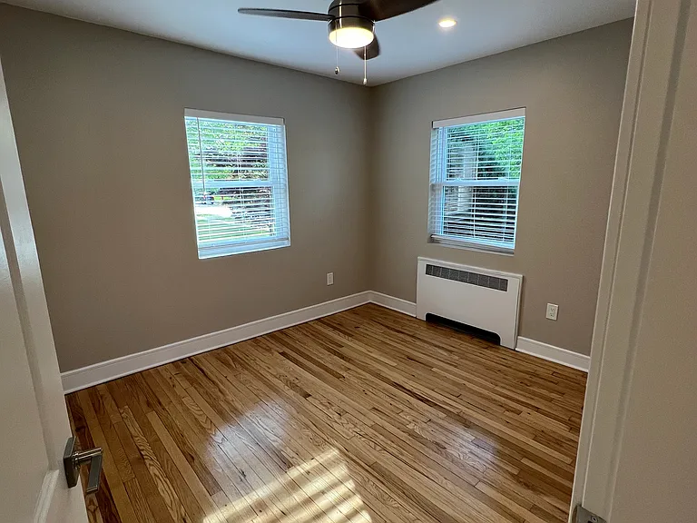 1100 Collings Ave #2 — Photo 7