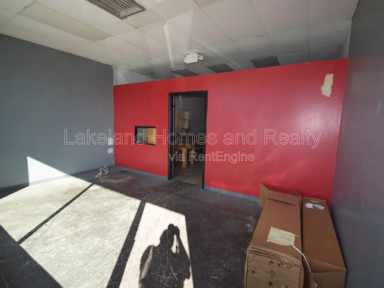 823 N Lake Parker Ave — Photo 3