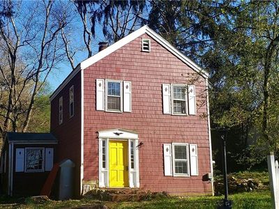 151 Boggs Hill Rd, Newtown, CT, 06470