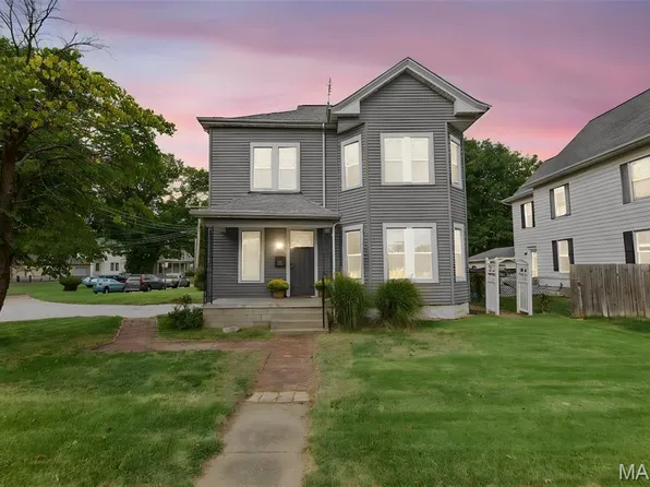 3010 College Ave, Alton, IL 62002