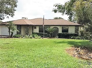 5202 Sydney Rd, Fruitland Park, FL 34731