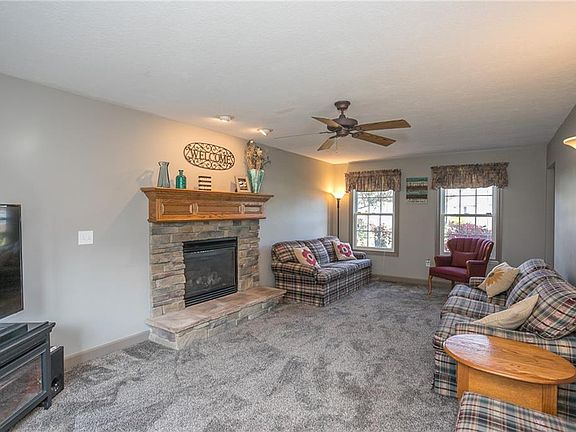 2nd image of 2720 Riverbed Ln