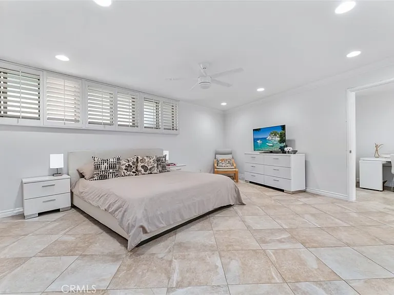 1585 S Coast Hwy #24 — Photo 14