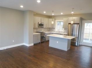 670 Mystic Ave #3, Somerville, MA 02145