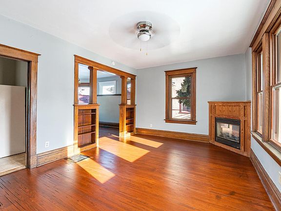 5th image of 2715 N Brady St