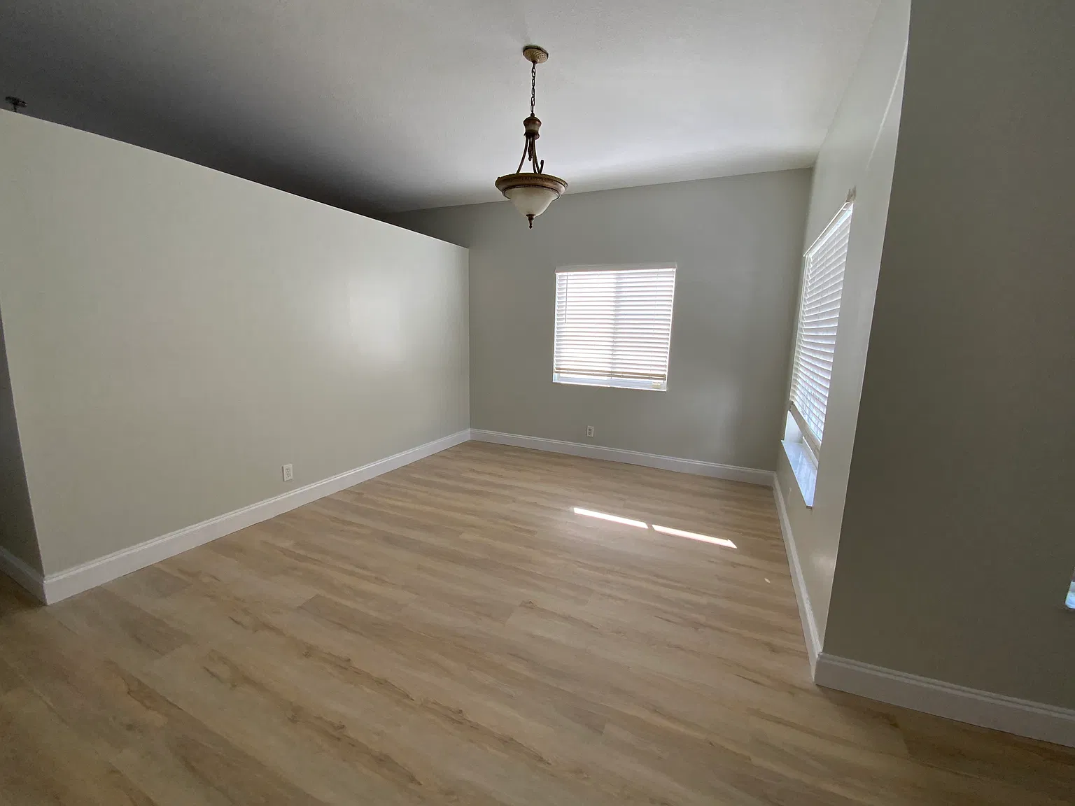 3 bed, 1666 sqft, $3,900 — Photo 4