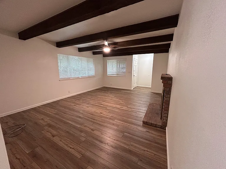 857 Netters Cir — Photo 2