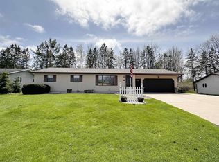 1140 W State St, Marshfield, WI 54449