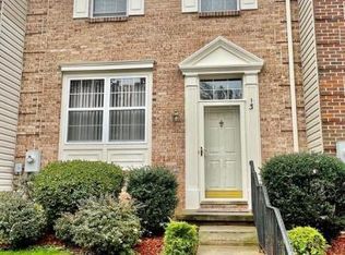 13 Red Jonathan Ct, Pikesville, MD 21208