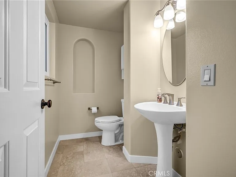 1309 Hunt Ter — Photo 8