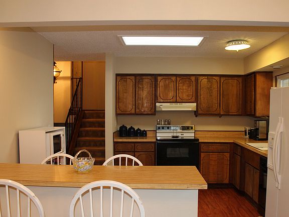 Kitchen With Breakfast Bar