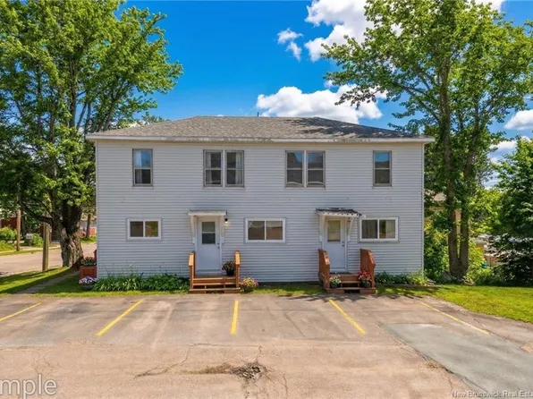 2 Copp Ave, Sackville, NB E4L 3T7
