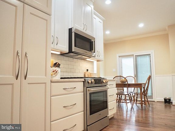 4th image of 11209 Rose Hill Ct