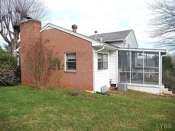 4th image of 618 Sandusky Dr