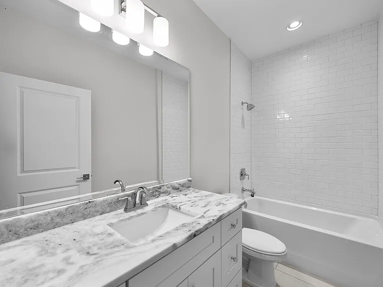 4302 W North B St #3 — Photo 26