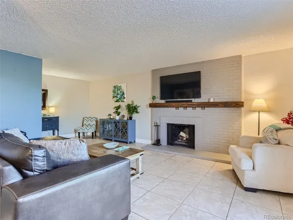 3361 S Monaco Parkway Bldg 3361 #D, Denver, CO 80222