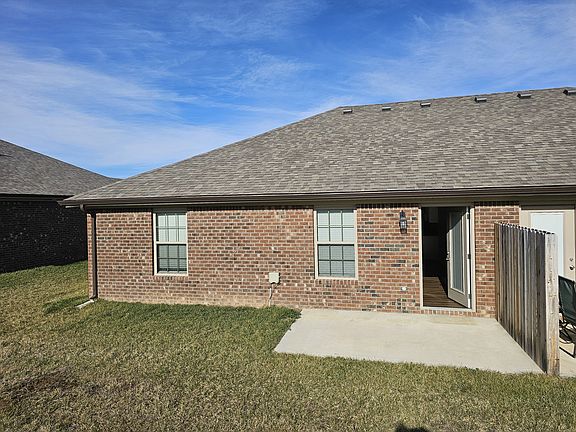 4th image of 394 Anna Hume Blvd