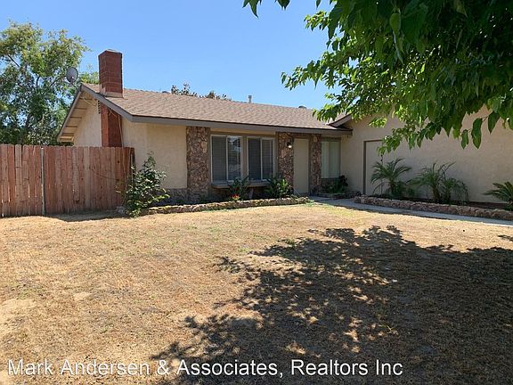 2nd image of 3038 E Brookside Ct