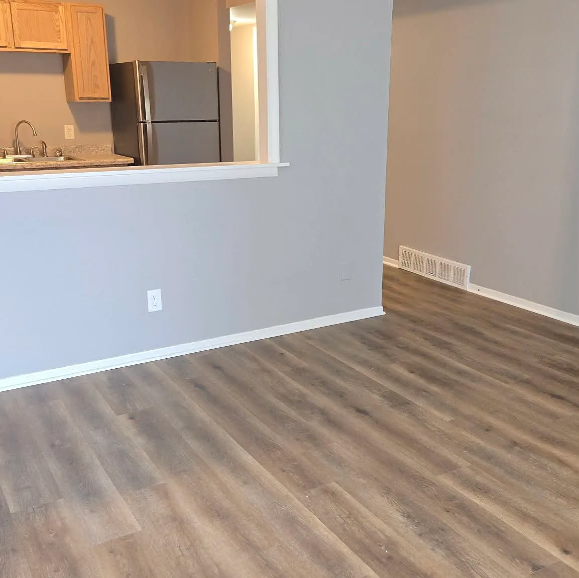 2 bed, 700 sqft, $1,150 — Photo 2