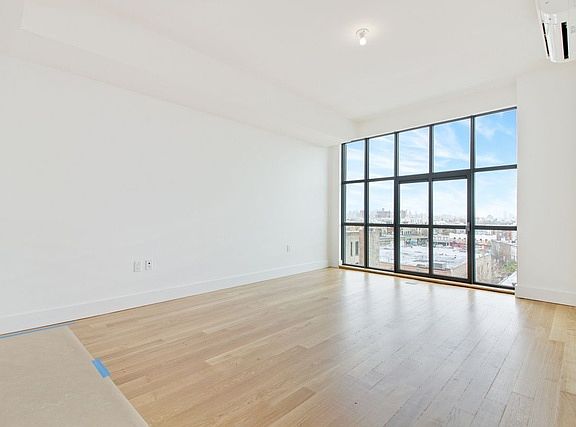 5th image of 1040 Dean St #505J