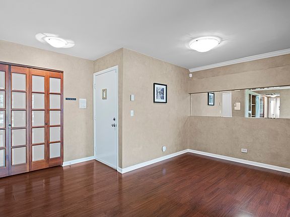 2nd image of 393 Thornhill Ct APT D1
