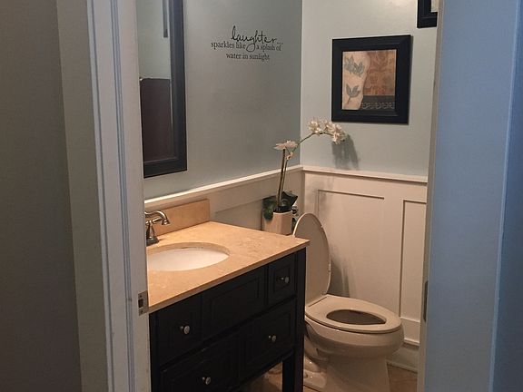 5th image of 2204 Candlewick Dr SE