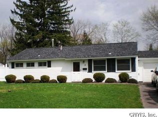 9 Devonshire Rd, North Syracuse, NY 13212