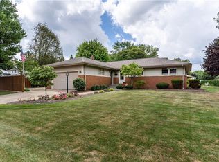 2893 Algonquin Dr, Poland, OH