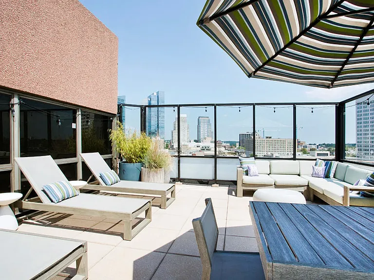 Roof Deck Lounge at The Metro