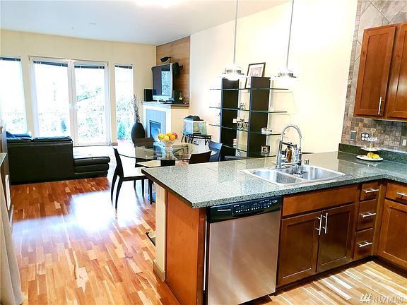 5th image of 375 Kirkland Ave APT 346