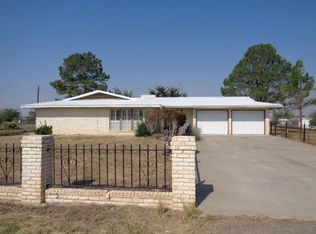 111 Howell St, Rio Communities, NM 87002