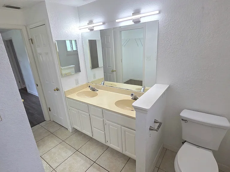 Bedroom 2 Walk-in Bathroom